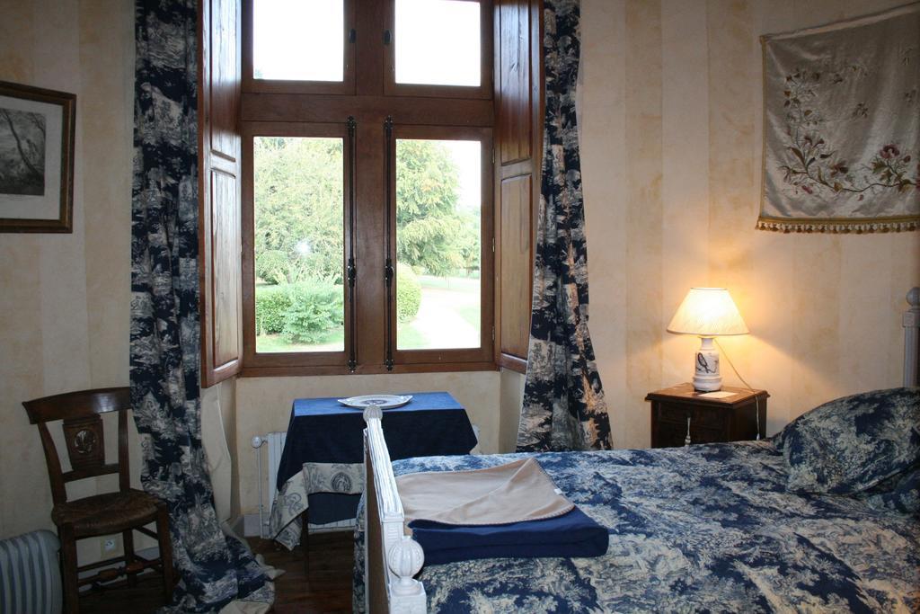 후아프 Chateau De La Roche Martel B&B 객실 사진