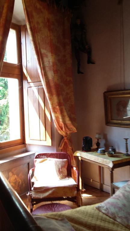 후아프 Chateau De La Roche Martel B&B 객실 사진