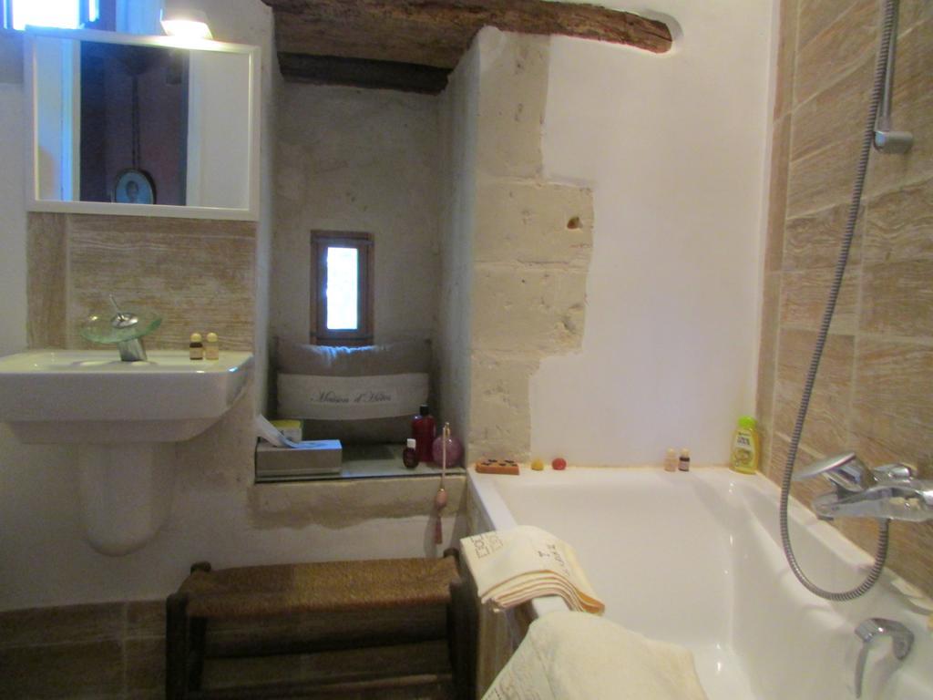 후아프 Chateau De La Roche Martel B&B 객실 사진