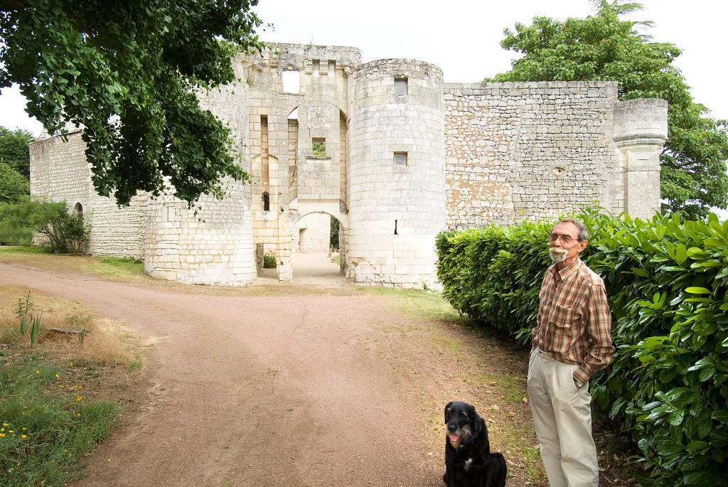 후아프 Chateau De La Roche Martel B&B 외부 사진