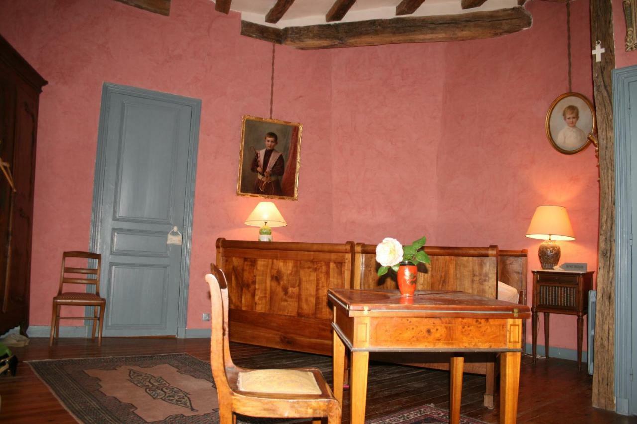 후아프 Chateau De La Roche Martel B&B 외부 사진